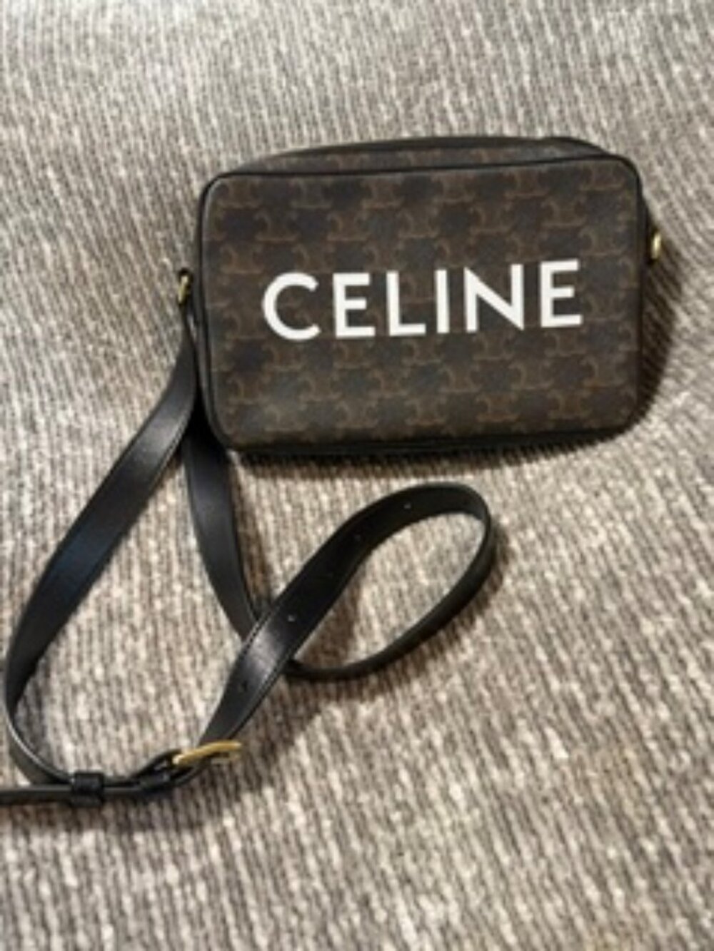 Authentic CELINE Triomphe Messenger Bag – Excellent Condition with Dust Bag
